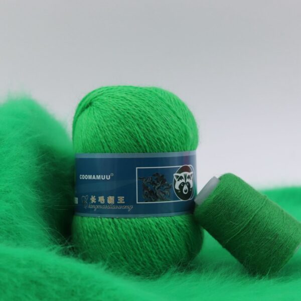 Knitting Soft Cashmere Yarn